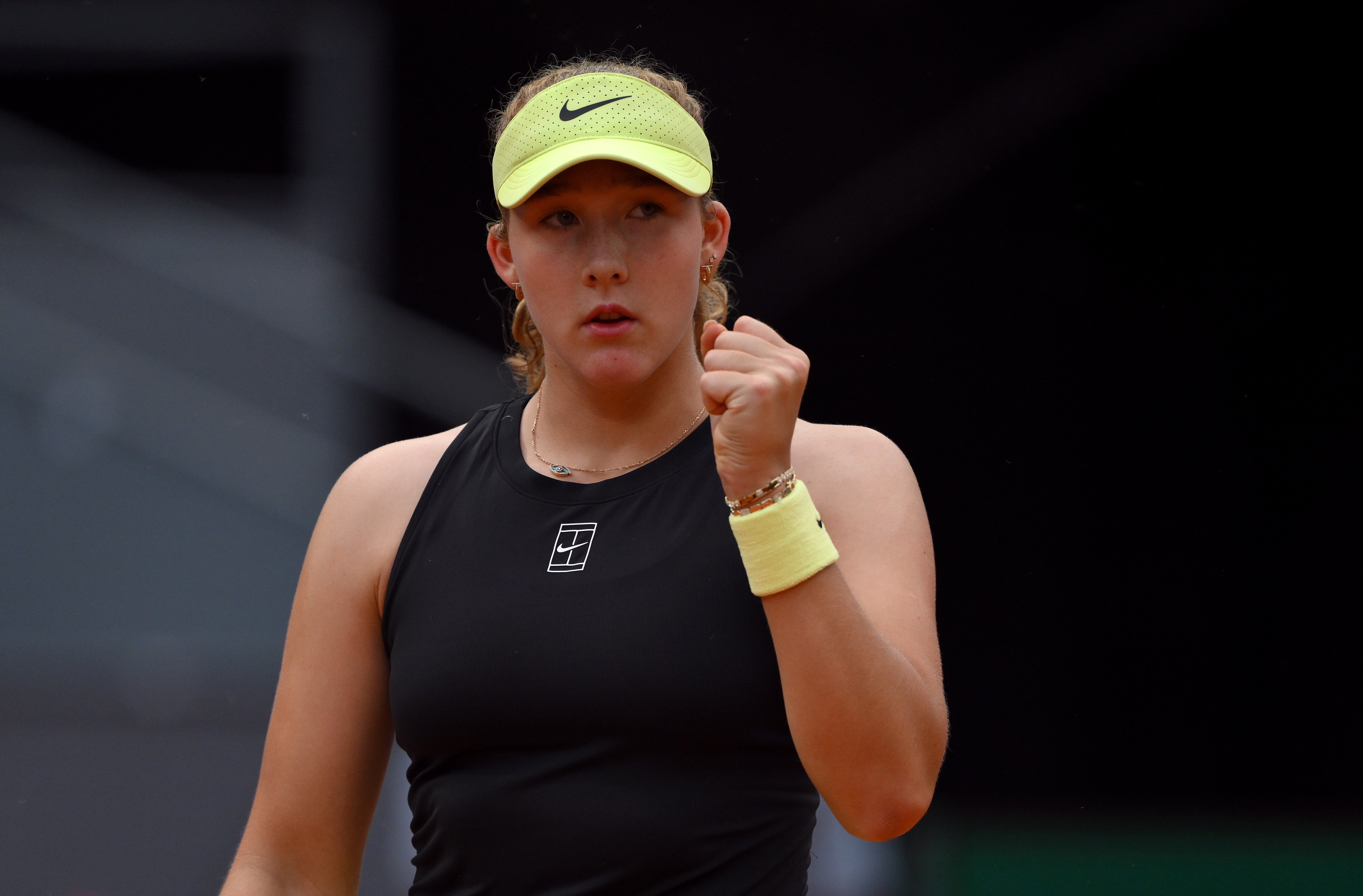 Andreeva advances in Madrid, leads tour with most clay wins this year