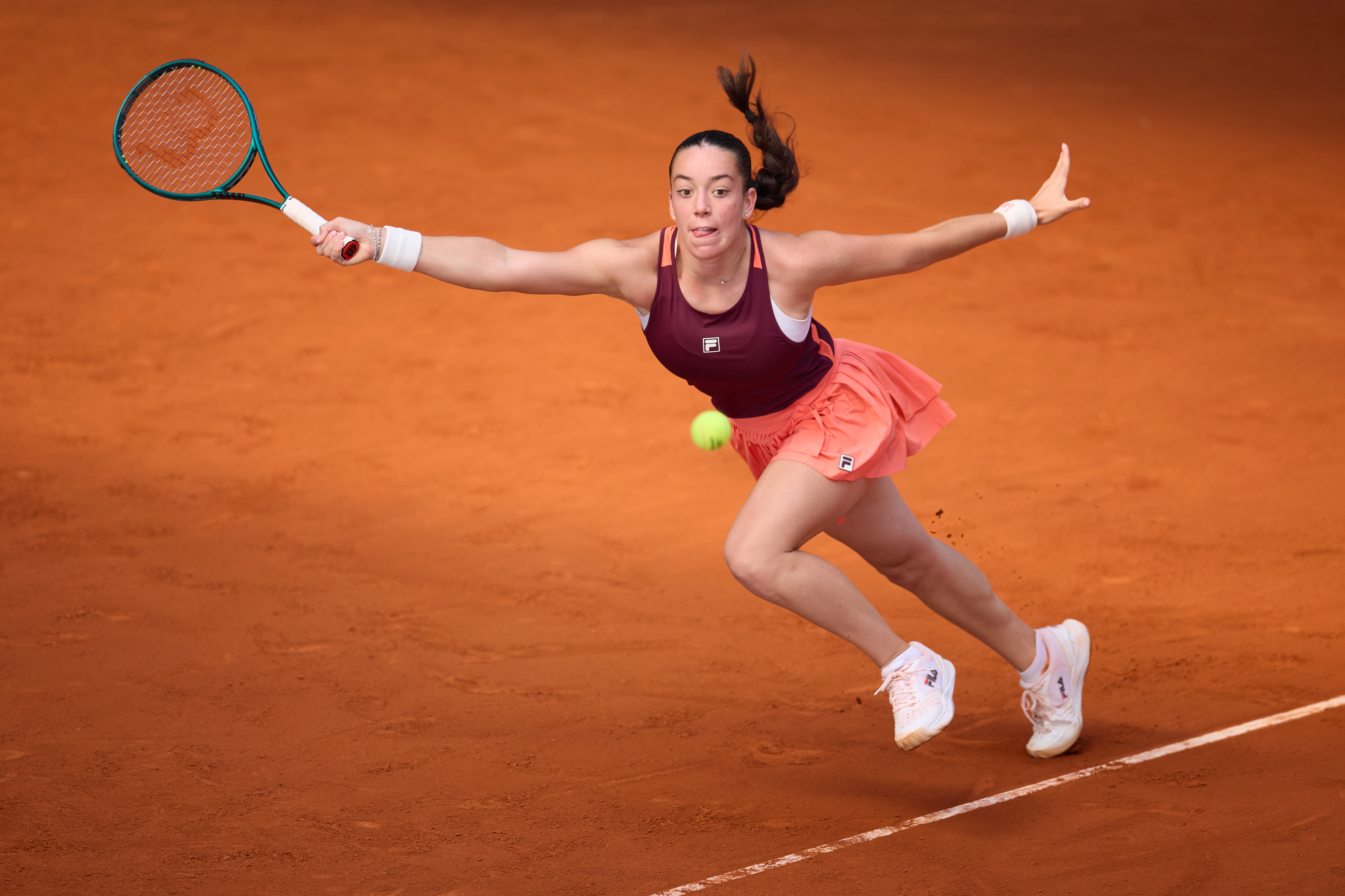 School exams to Rome debut, Valentova passes both tests ahead of Gauff rematch