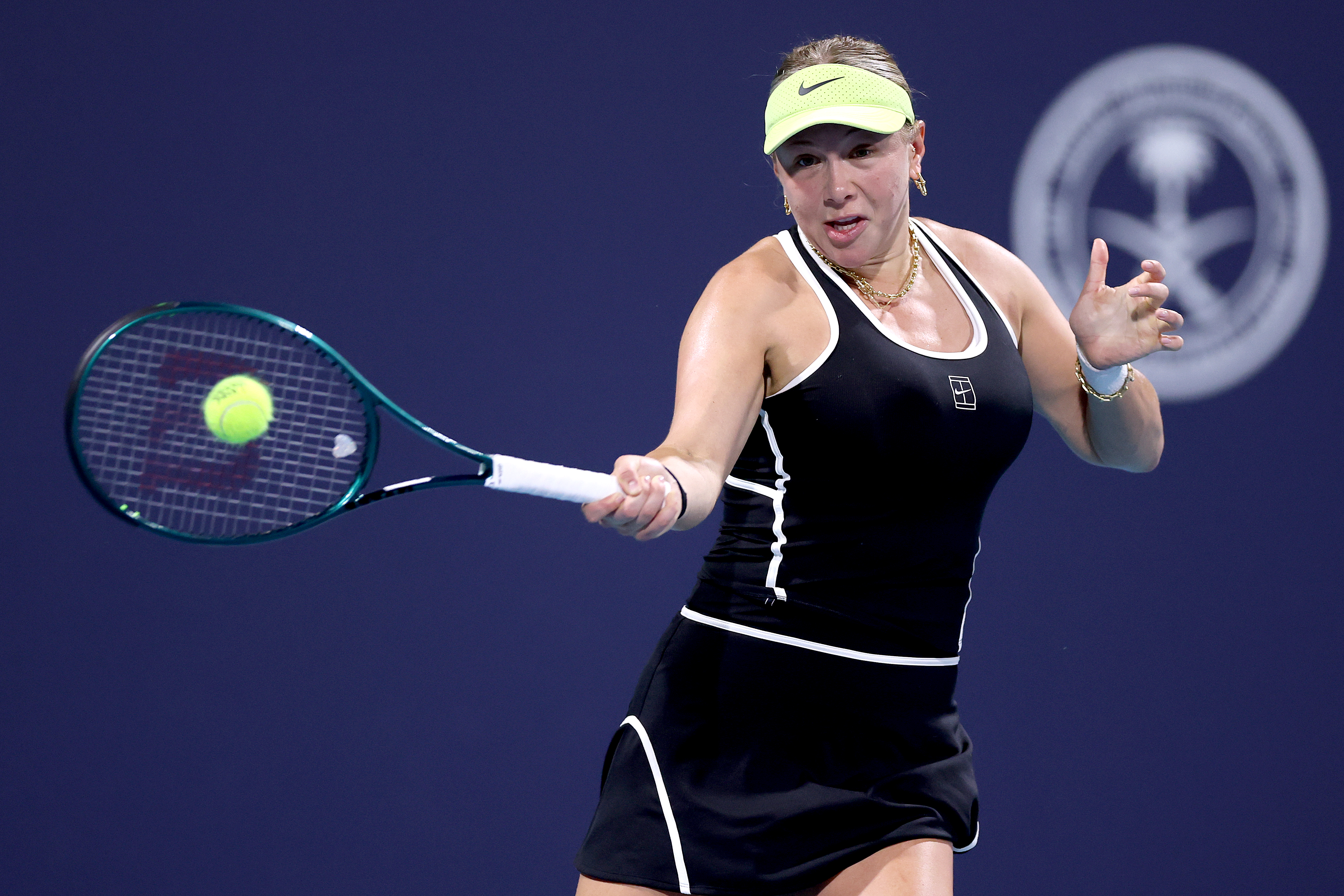 Anisimova pulls out of Rome with left wrist injury