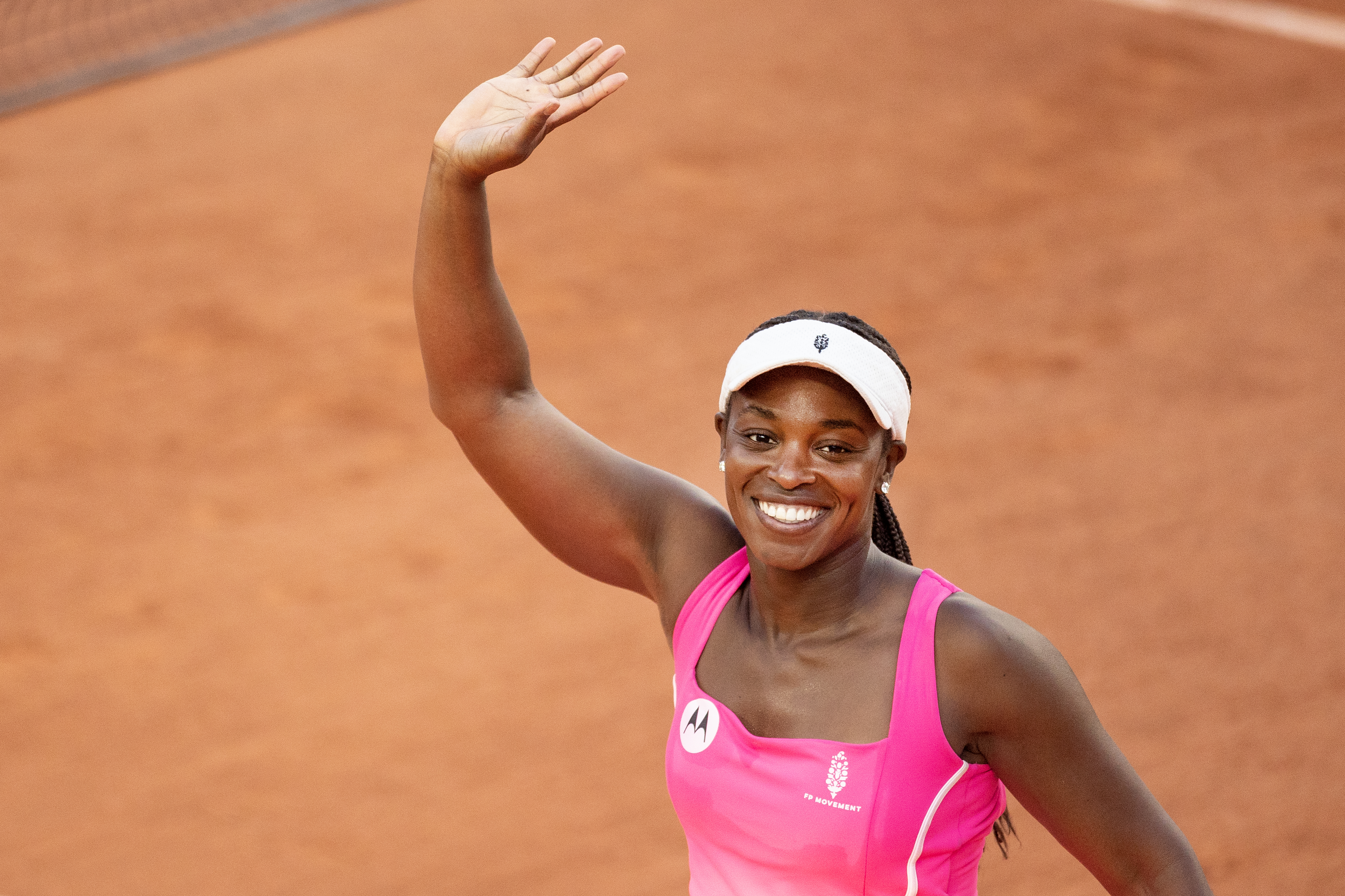 Stephens advances to French Open qualifying final round; Andreescu, Pliskova fall