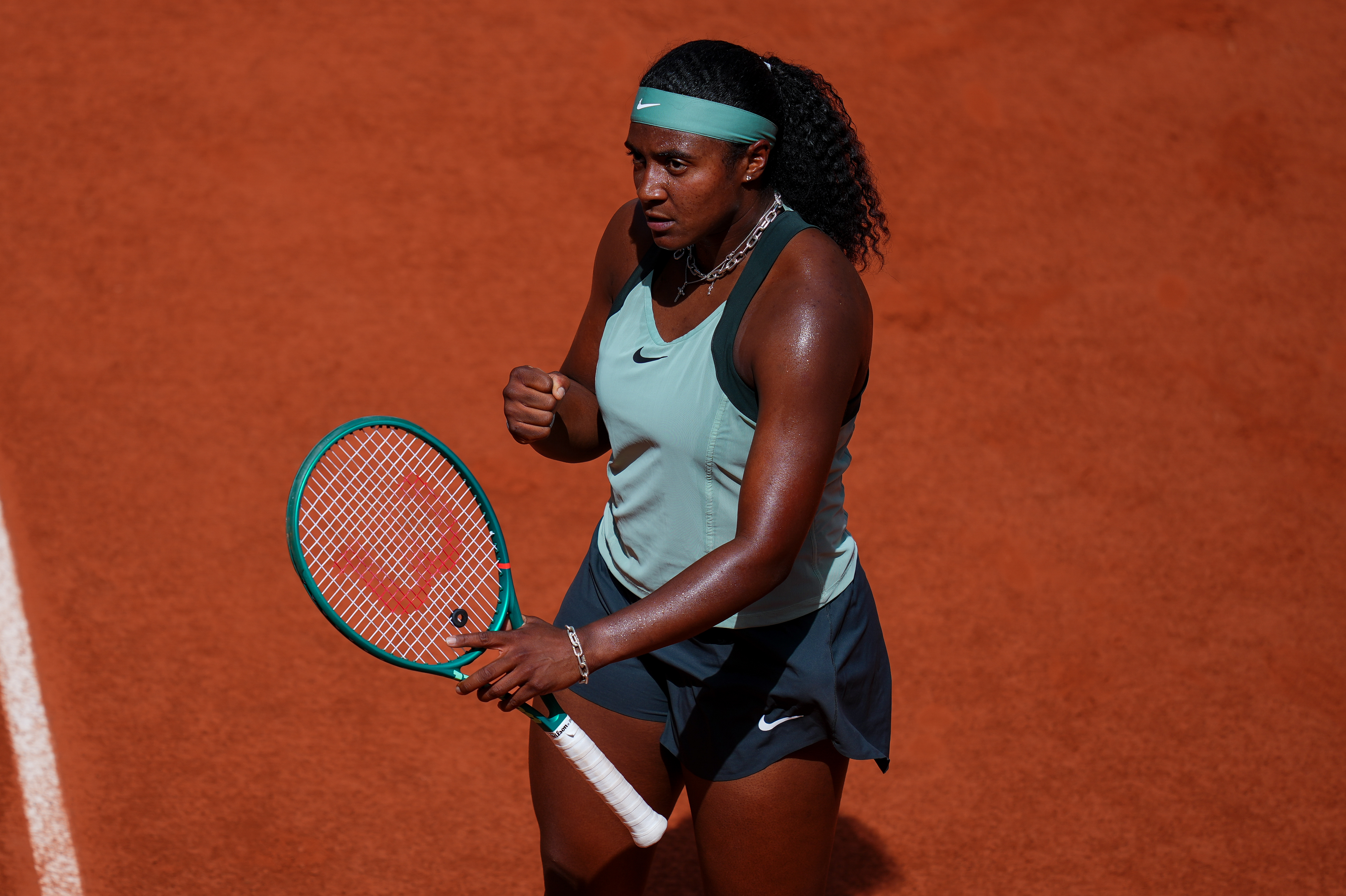 Baptiste outlasts Krejcikova after saving match points at Roland Garros