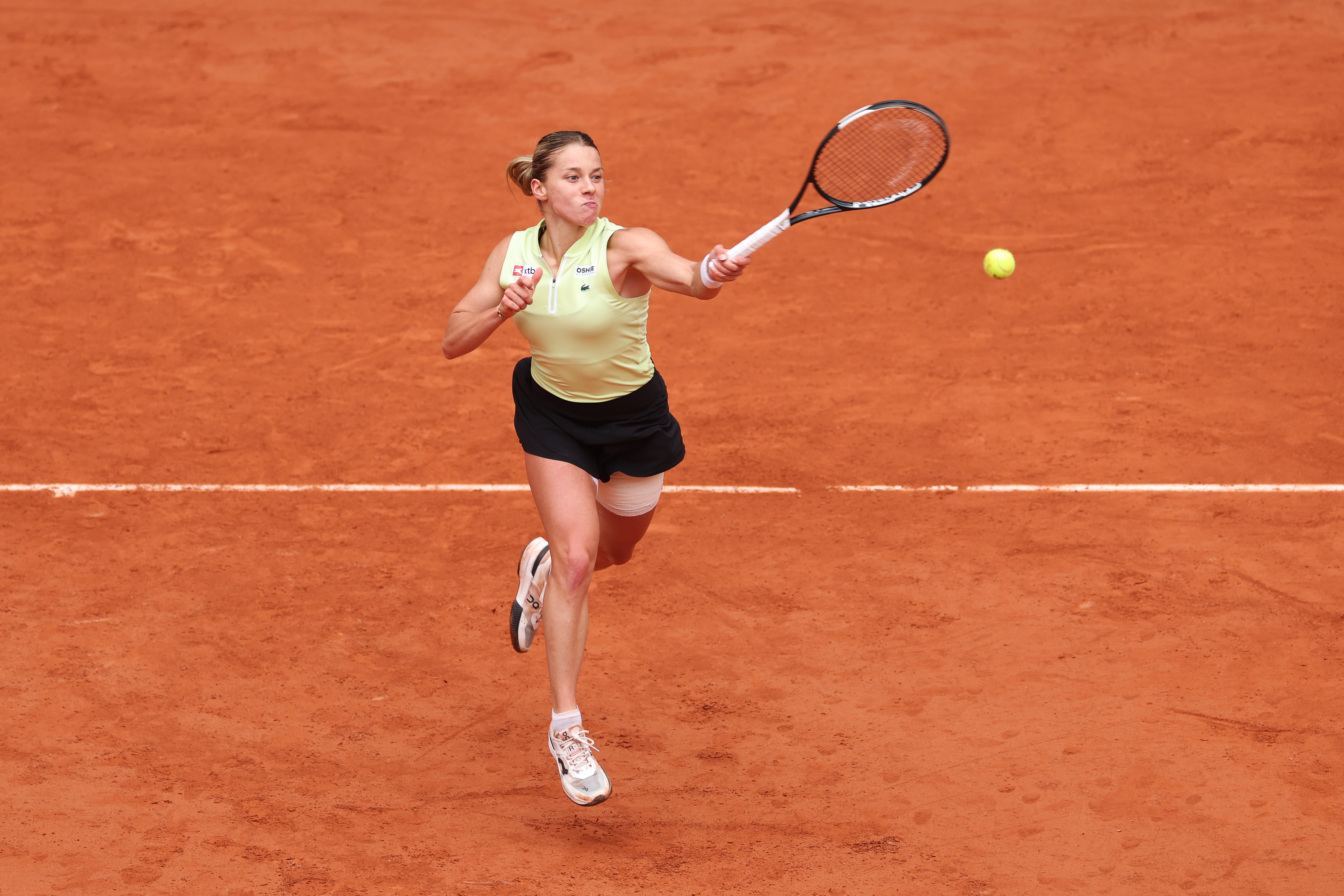 qualifier-chwalinska-makes-history-with-surprise-run-to-roland-garros