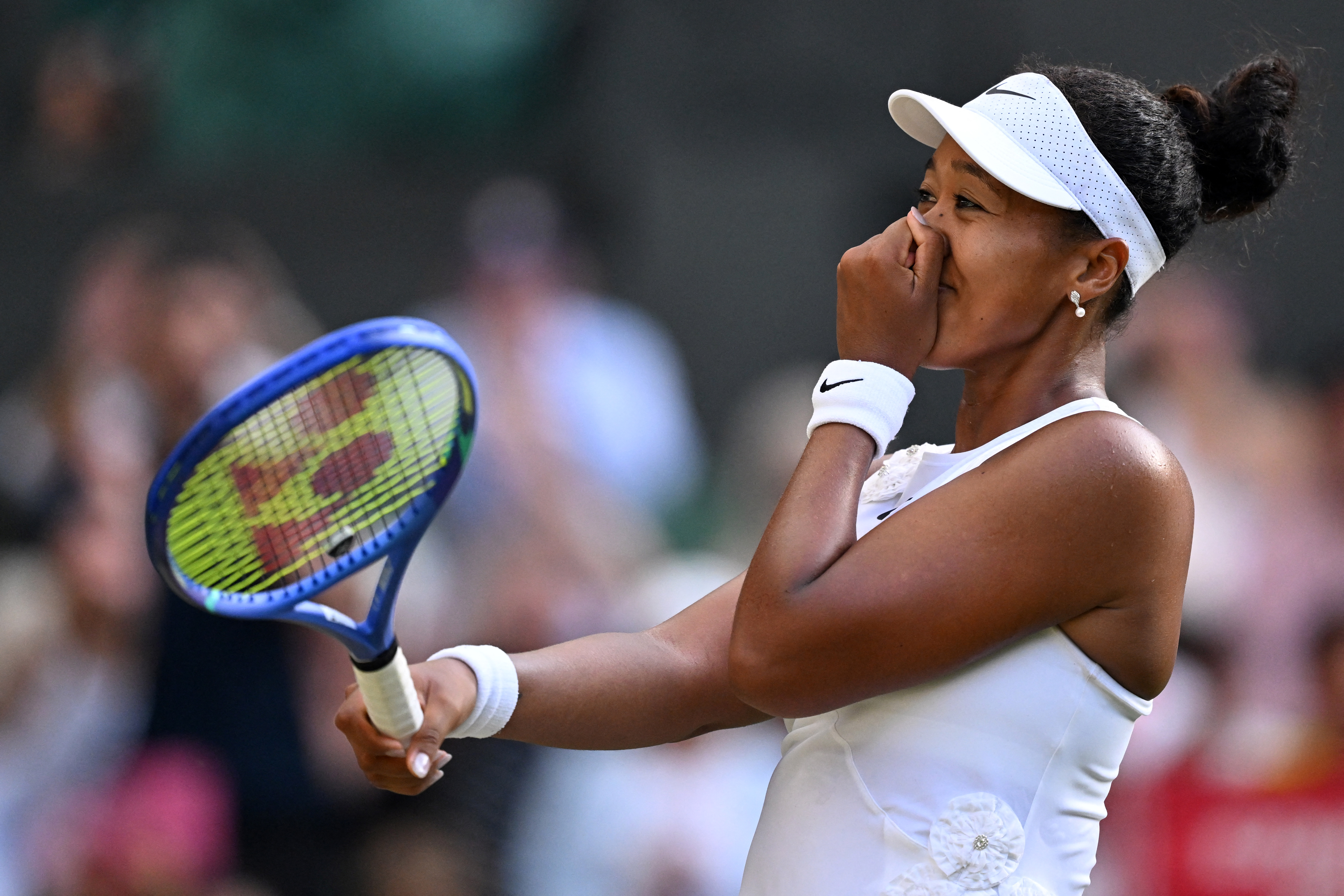 Osaka channels pressure into Wimbledon breakthrough