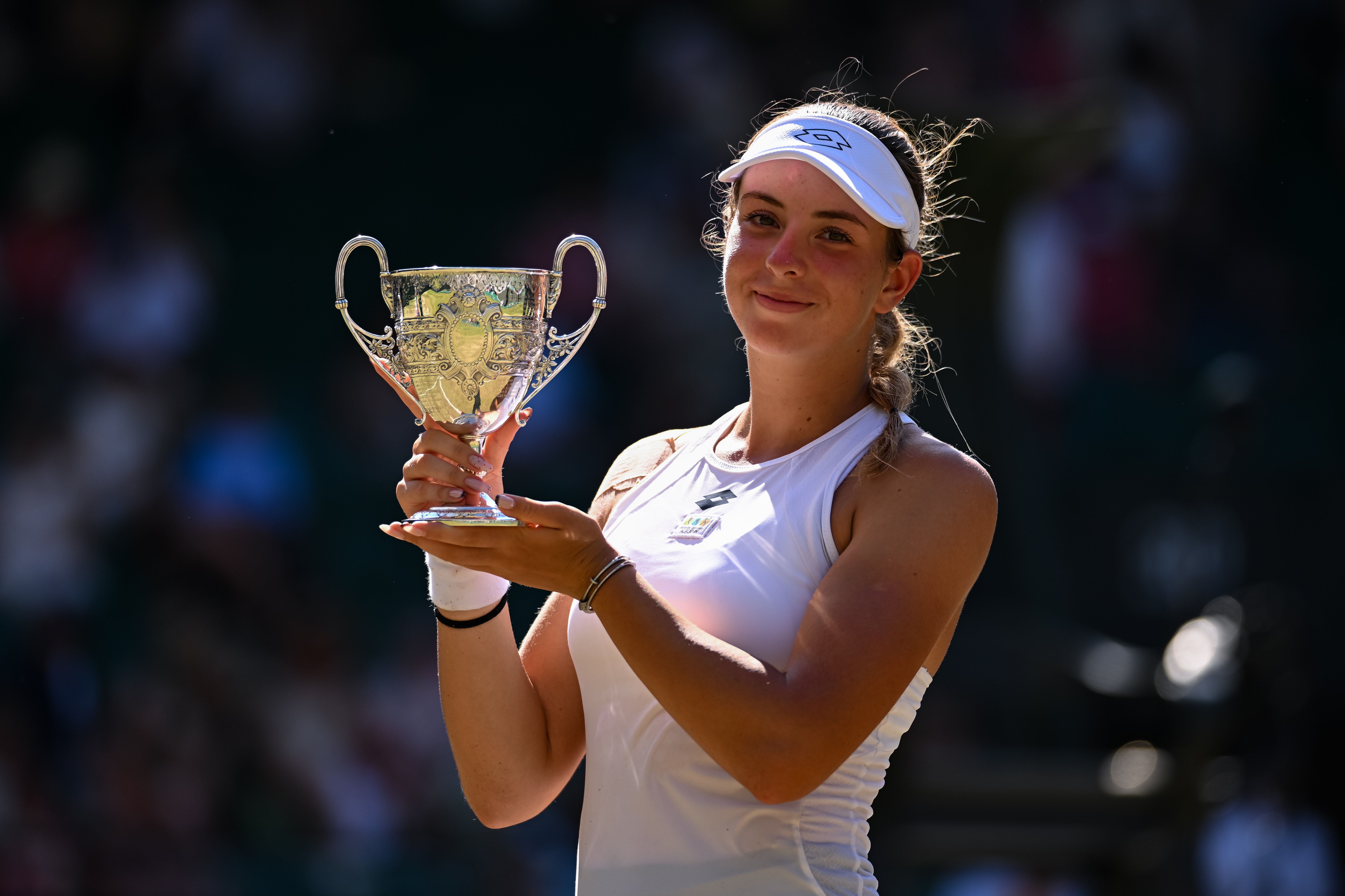 Pushkareva claims longest Wimbledon junior final