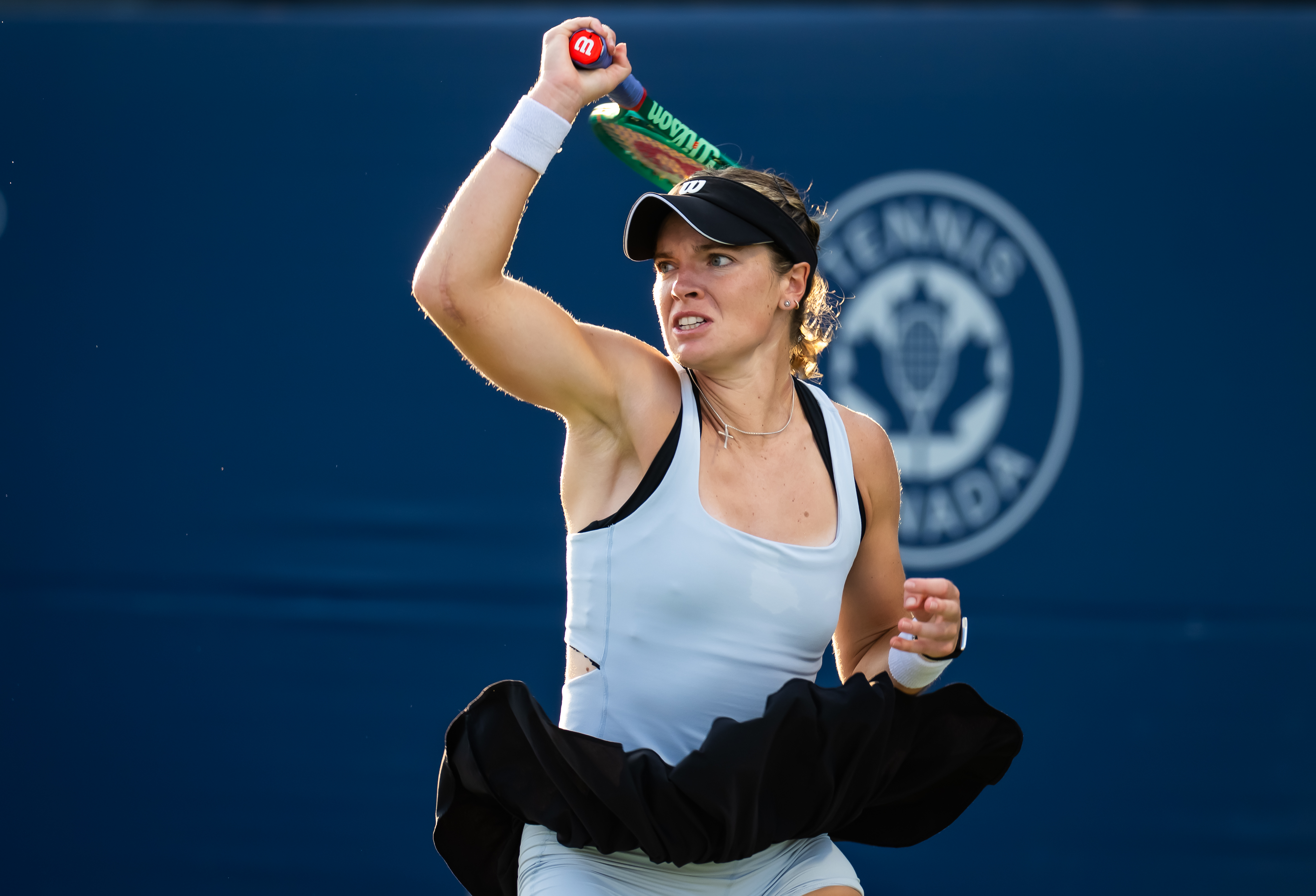 McNally Stuns Wimbledon Champ: Trails, Then Obliterates Noskova