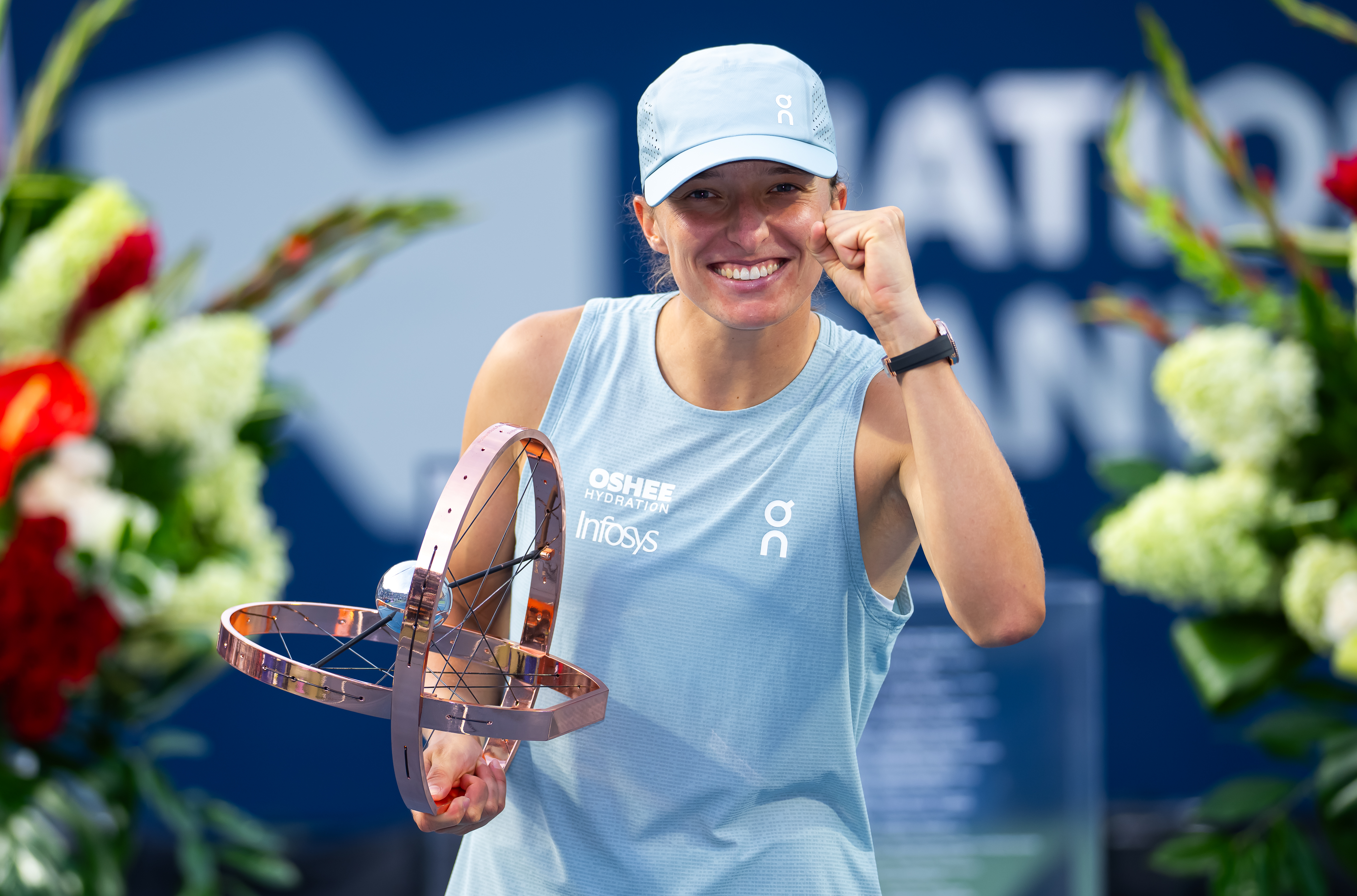 Swiatek Reclaims Form With Straight Sets Win Over Rybakina