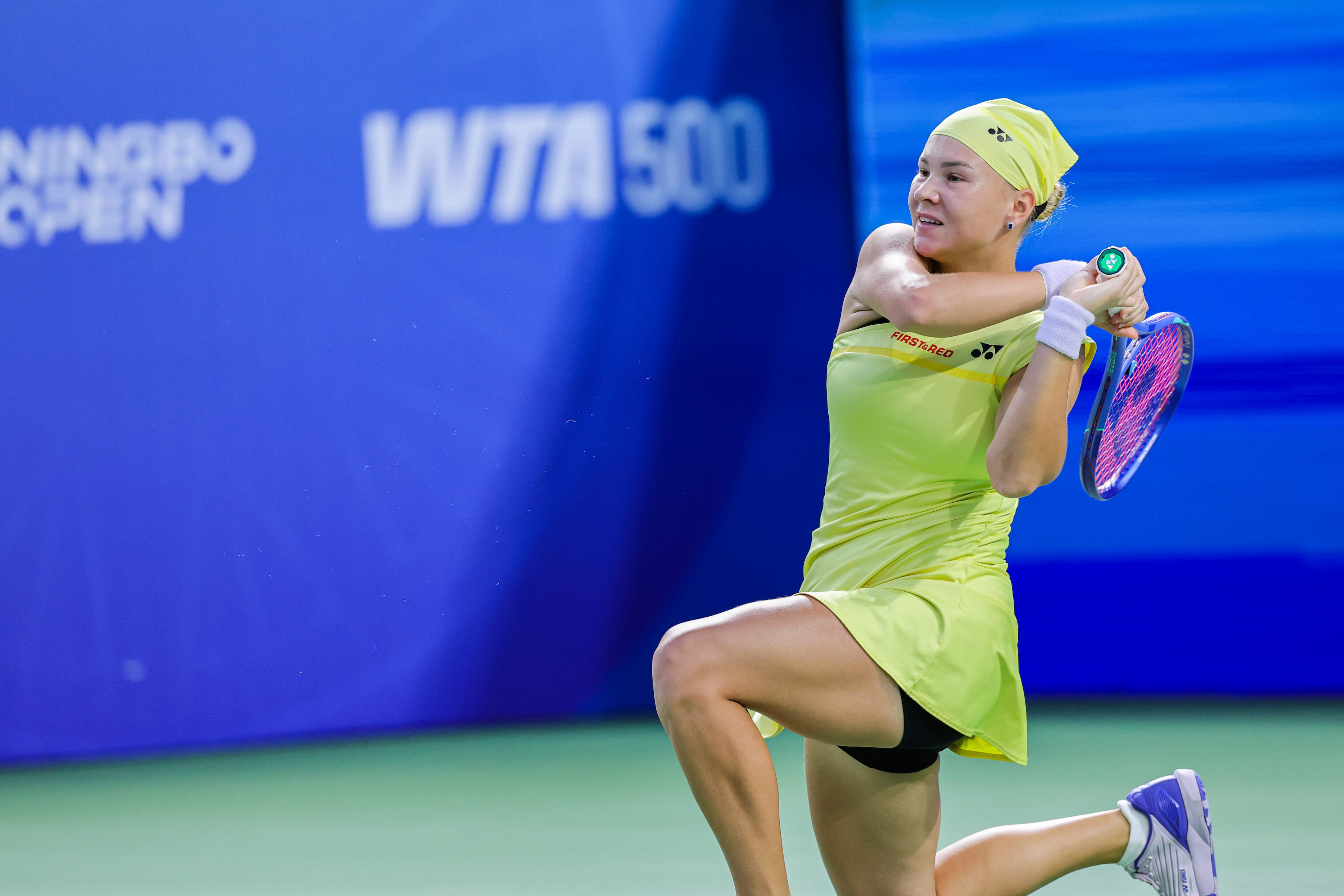Shnaider edges Eala on seventh match point in Ningbo clash of left-handers