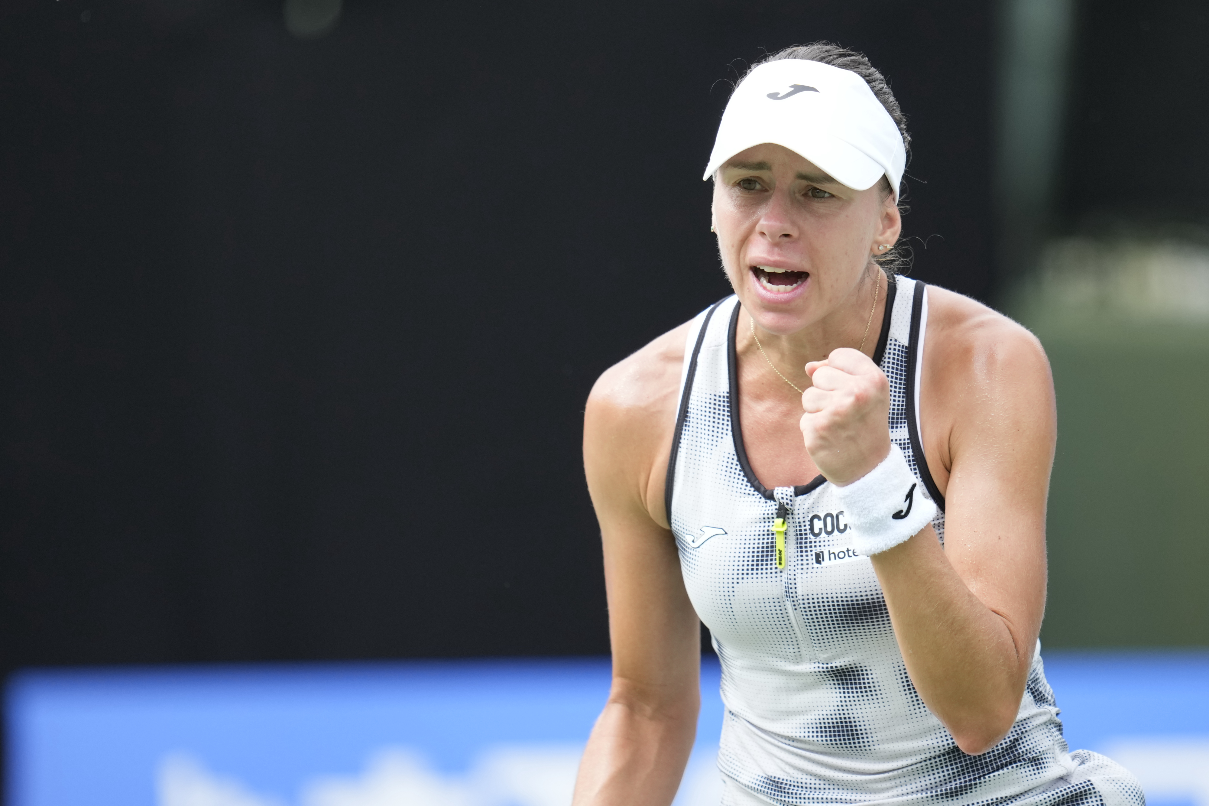 Image accompanying Linette saves two set points, advances past Zakharova in Guangzhou, from WTA Tennis